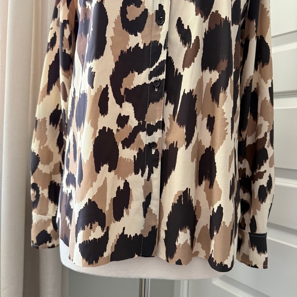 Lysse Connie Slim Button Down Top | Medium | Tan - Picture 5 of 8